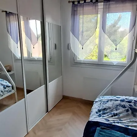 100m2 *